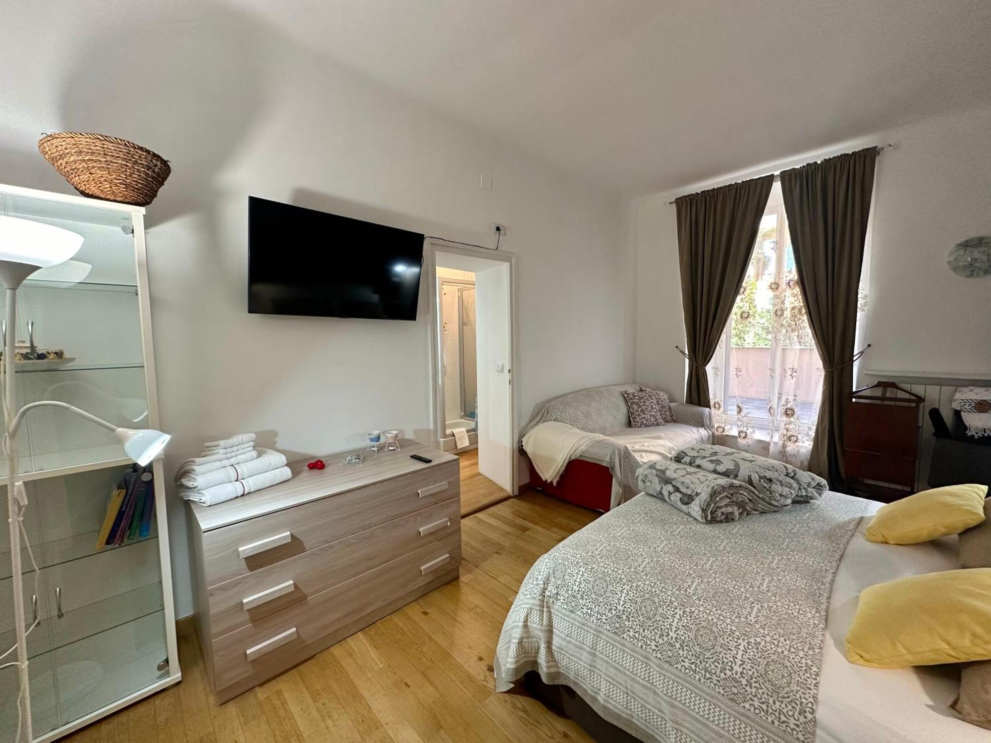 Apartamento Sole, Terrazza, Centro Citta E Wi-Fi Veloce! Génova Exterior foto