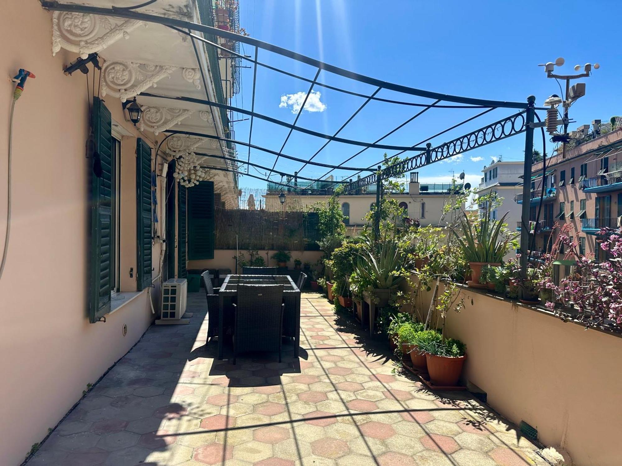 Apartamento Sole, Terrazza, Centro Citta E Wi-Fi Veloce! Génova Exterior foto