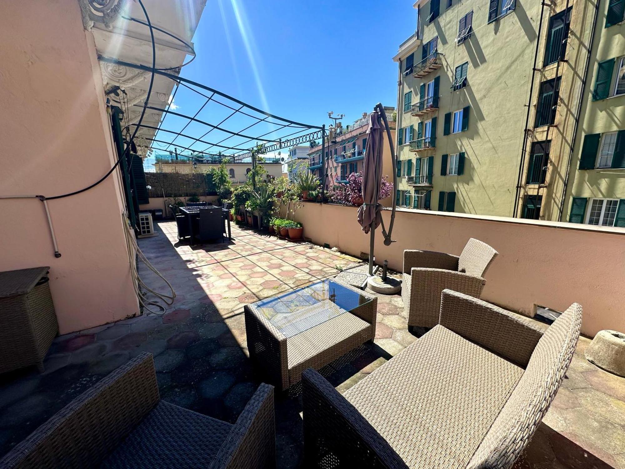 Apartamento Sole, Terrazza, Centro Citta E Wi-Fi Veloce! Génova Exterior foto